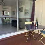 דירה Climatise Avec Piscine Et Parking - 4 Couchages - Port Camargue - Fr-1-250-194 לה-גרו-דו-רואה